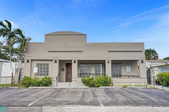 51 Commercial Blvd, Oakland Park, FL 33334