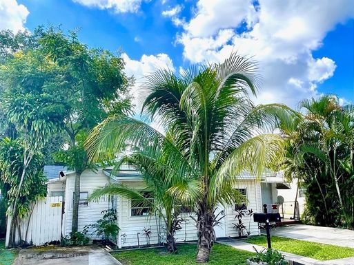 2308 Cleveland St, Hollywood, FL 33020