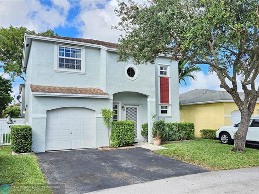 12003 13th St, Pembroke Pines, FL 33026