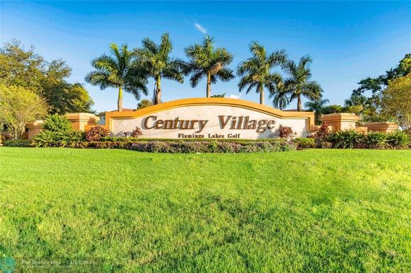 901 128th Ave, Pembroke Pines, FL 33027