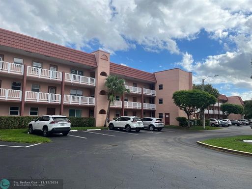 9601 Sunrise Lakes Blvd, Sunrise, FL 33322