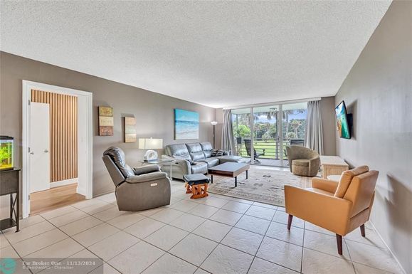 905 Cypress Ter, Pompano Beach, FL 33069