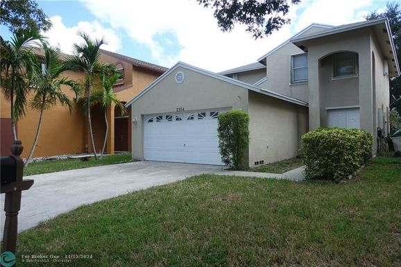 2354 33rd Ter, Coconut Creek, FL 33066