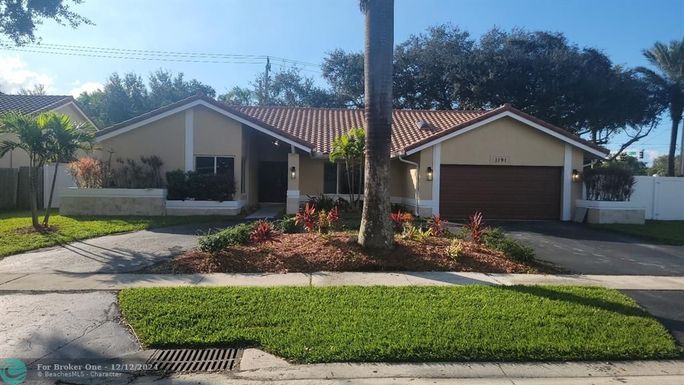 1191 101st Way, Plantation, FL 33322