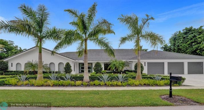 2674 29th Dr, Boca Raton, FL 33434