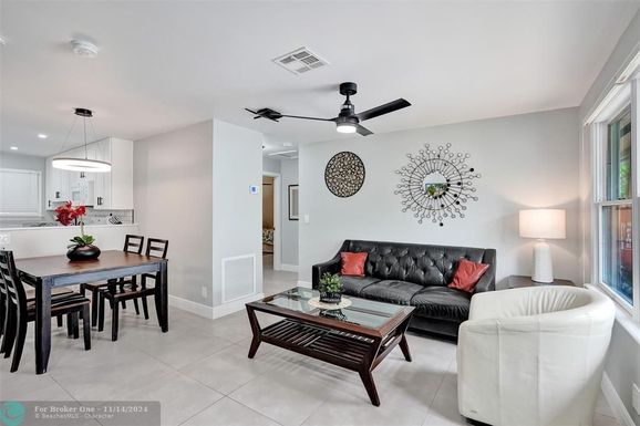 901 14TH COURT, Fort Lauderdale, FL 33316