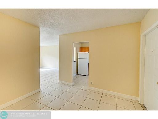 4857 9th Dr, Plantation, FL 33317