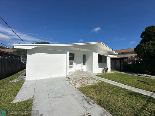 1167-1169 111th St, Miami, FL 33161