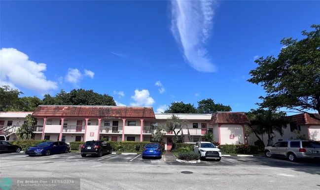 851 209th Ter, Miami, FL 33179