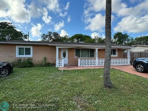 830 51st Ct, Deerfield Beach, FL 33064