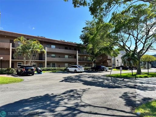 8350 Sands Point Blvd, Fort Lauderdale, FL 33321