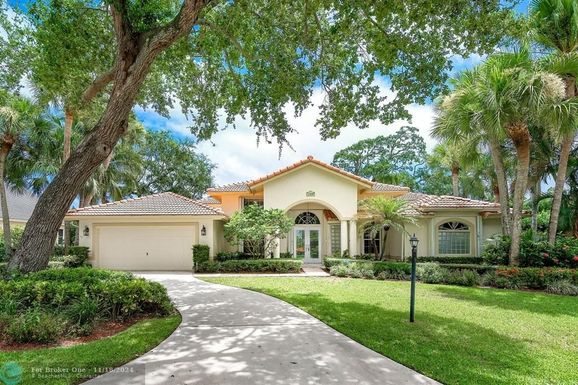 2805 HAMPTON CIRCLE EAST, Delray Beach, FL 33445