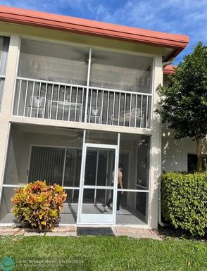 400 67th St, Boca Raton, FL 33487