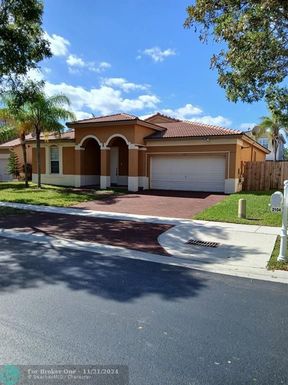 2104 40th Rd, Homestead, FL 33033