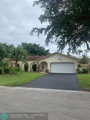 2703 95th Ter, Coral Springs, FL 33065