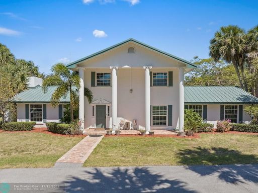 5490 17th St, Vero Beach, FL 32968