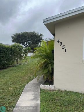 4951 28th Ter, Fort Lauderdale, FL 33312