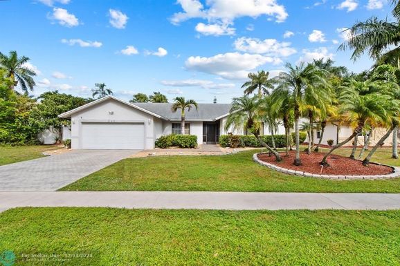 8491 30th St, Davie, FL 33328