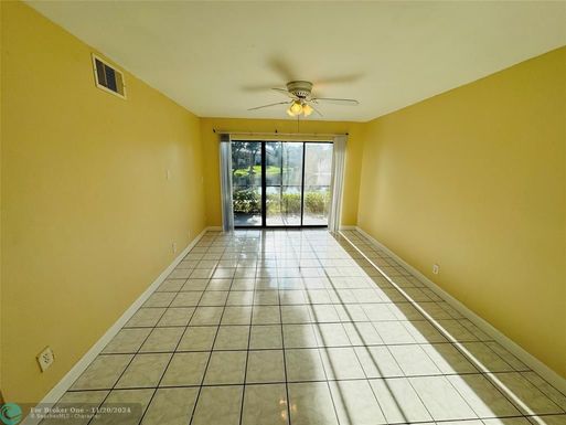 4086 Pine Island Rd, Sunrise, FL 33351