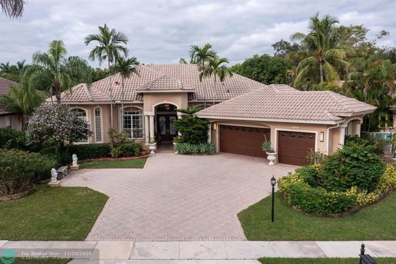 21677 Marigot Dr, Boca Raton, FL 33428