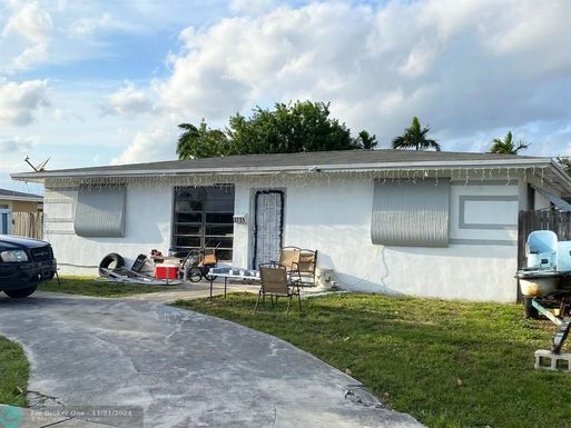 3721 32nd St, West Park, FL 33023