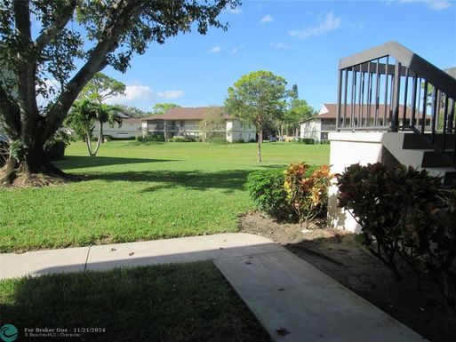 6285 Chasewood Dr, Jupiter, FL 33458