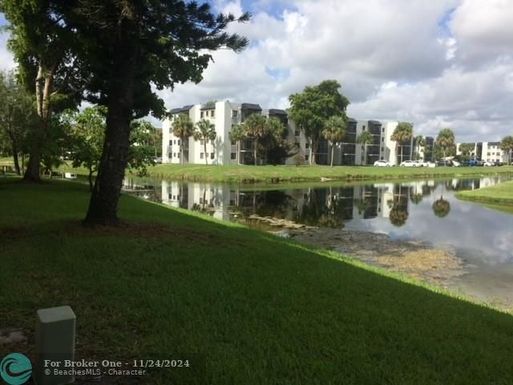 3821 84th Ave, Sunrise, FL 33351