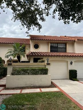 7876 La Mirada Dr, Boca Raton, FL 33433