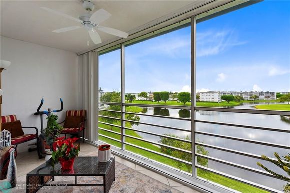 4024 Lincoln B, Boca Raton, FL 33434