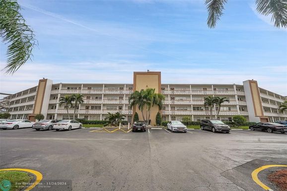 4015 Cornwall A, Boca Raton, FL 33434