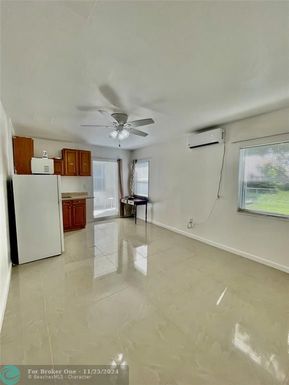 1560 47th Ter, Fort Lauderdale, FL 33317