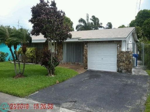 6430 26th St, Sunrise, FL 33313