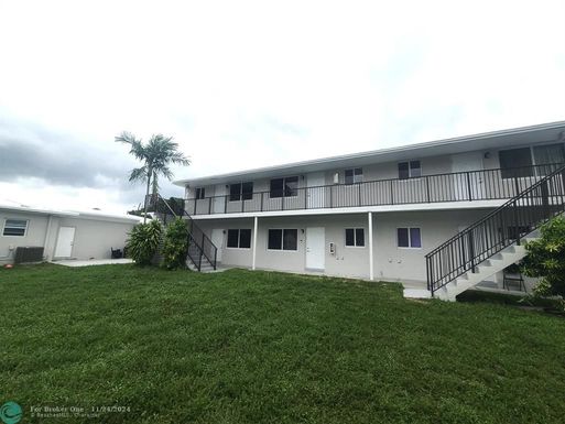 2719 Lincoln St, Hollywood, FL 33020