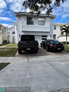 2152 148th Ave, Miramar, FL 33027