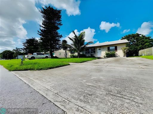 2131 1st Way, Boynton Beach, FL 33435