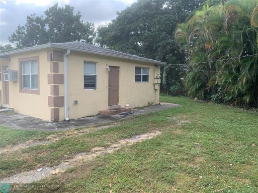 224 57th Ave, Hollywood, FL 33021