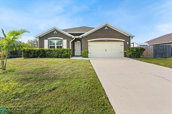 1377 Surfside Lane, Sebastian, FL 32958