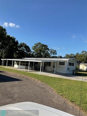 2441 40th Ave, Okeechobee, FL 34974