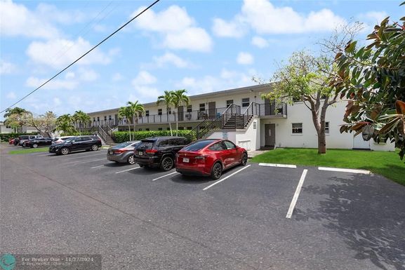 550 20th St, Wilton Manors, FL 33305