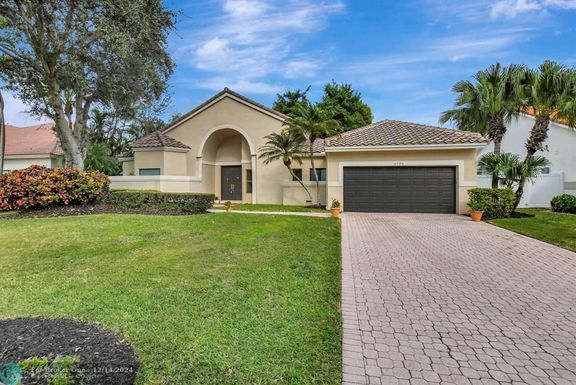 6184 Vista Linda Ln, Boca Raton, FL 33433