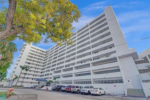 3100 49 St., Fort Lauderdale, FL 33308