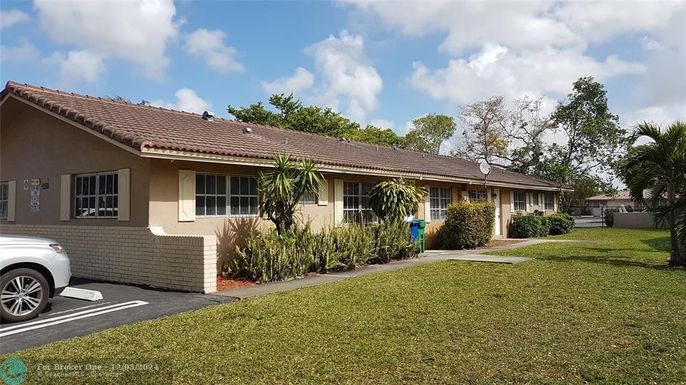 3581 104th Ave, Coral Springs, FL 33065