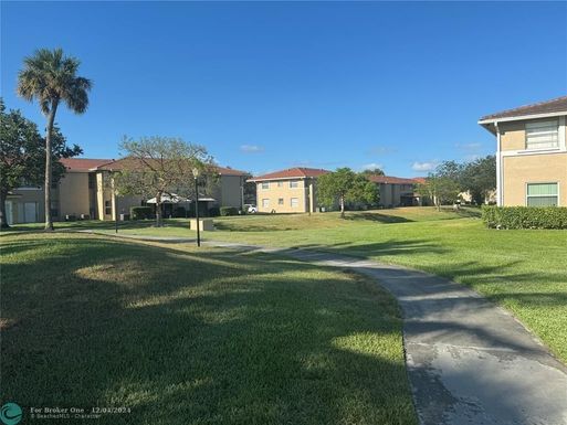 10137 Twin lakes Drive, Coral Springs, FL 33071