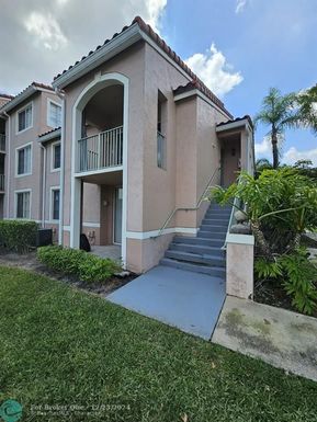 12148 Saint Andrews Pl, Miramar, FL 33025