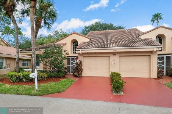 10891 Ladera Ln, Boca Raton, FL 33498