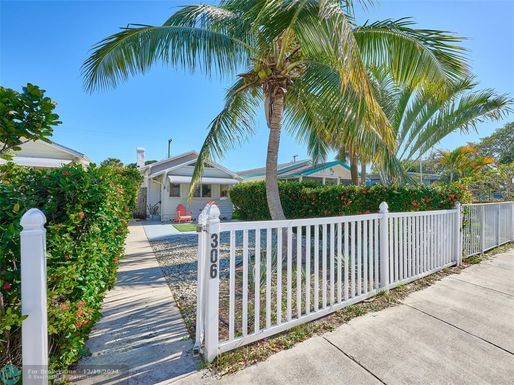 306 J St, Lake Worth Beach, FL 33460