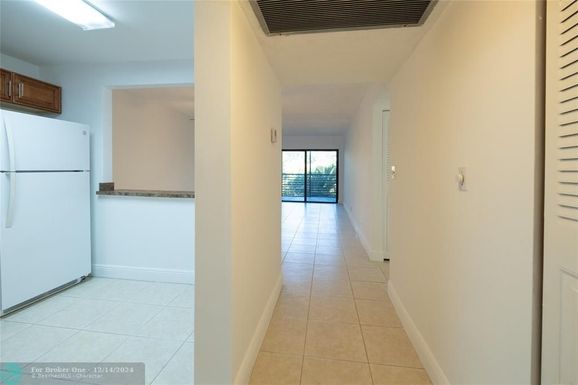 9233 8 STREET, Boca Raton, FL 33428