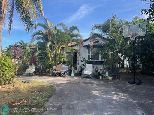 524 L St, Lake Worth Beach, FL 33460