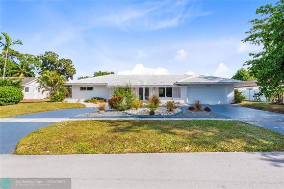 1350 72nd Ave, Plantation, FL 33317