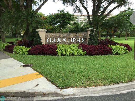 3507 Oaks Way, Pompano Beach, FL 33069